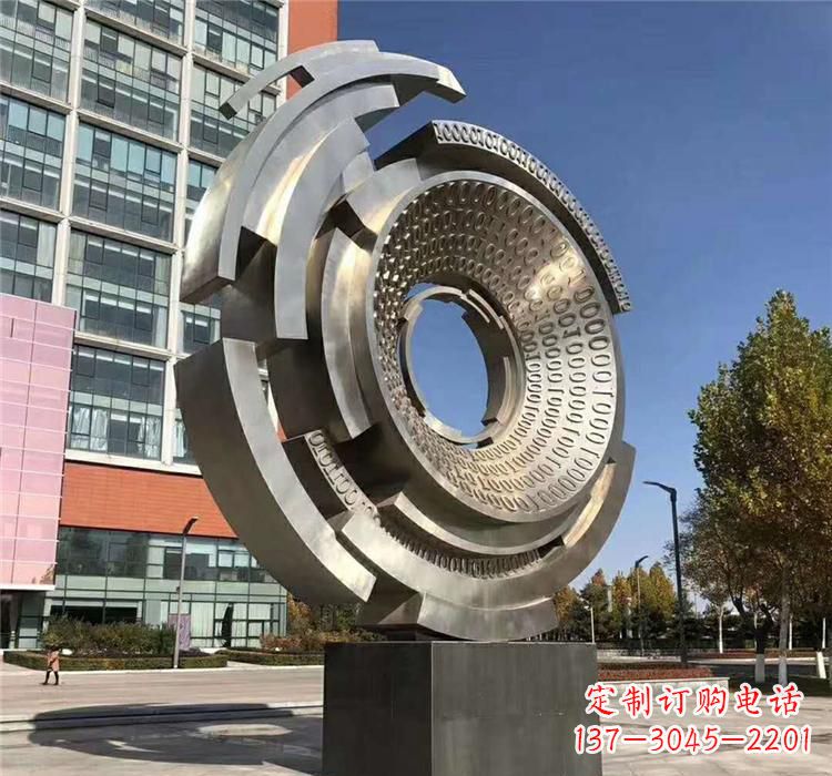 安阳不锈钢广场齿轮雕塑