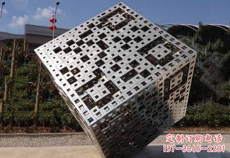 安阳不锈钢广场抽象魔方雕塑