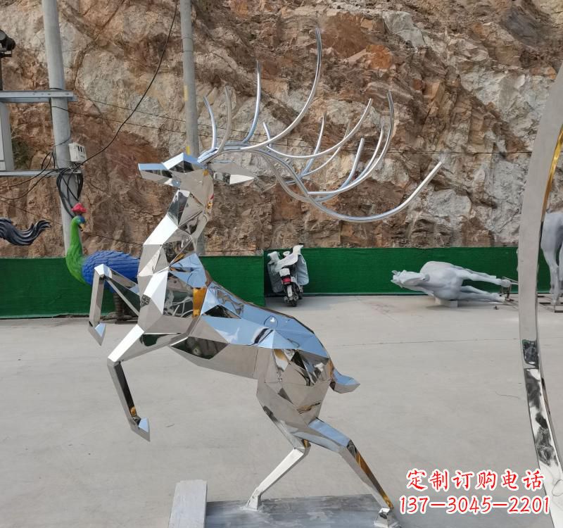 安阳不锈钢广场梅花鹿雕塑