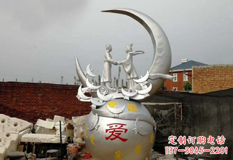 安阳不锈钢广场牛郎织女雕塑