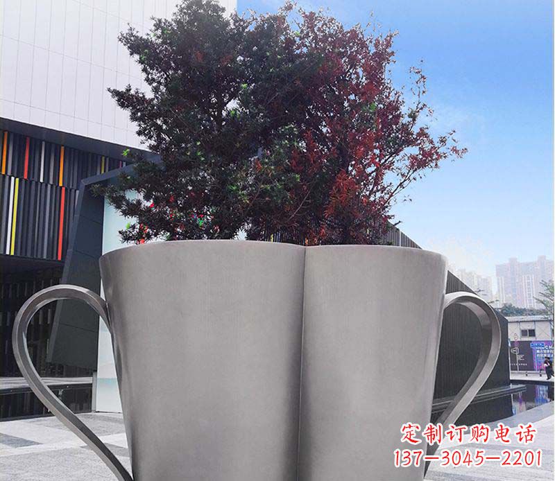 安阳不锈钢广场水杯花盆雕塑
