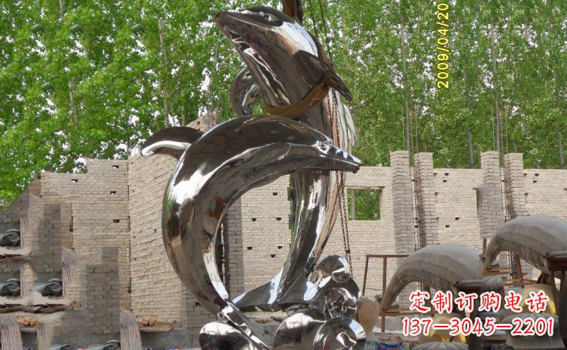 安阳不锈钢海边海豚雕塑