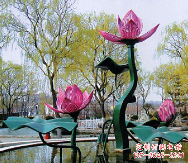 安阳不锈钢荷花景观雕塑