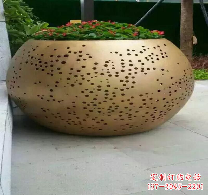 安阳不锈钢户外花盆雕塑