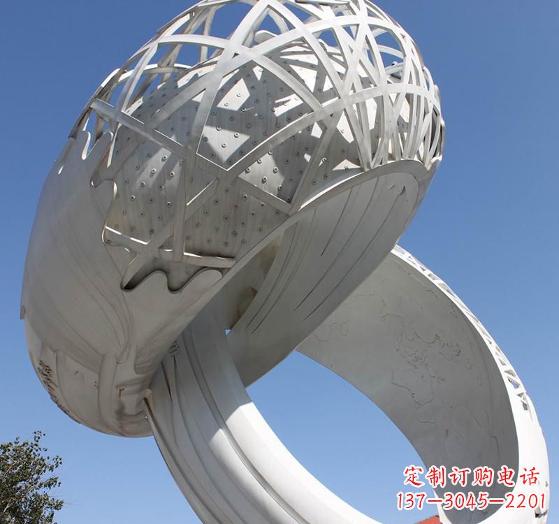 安阳不锈钢户外婚庆戒指雕塑
