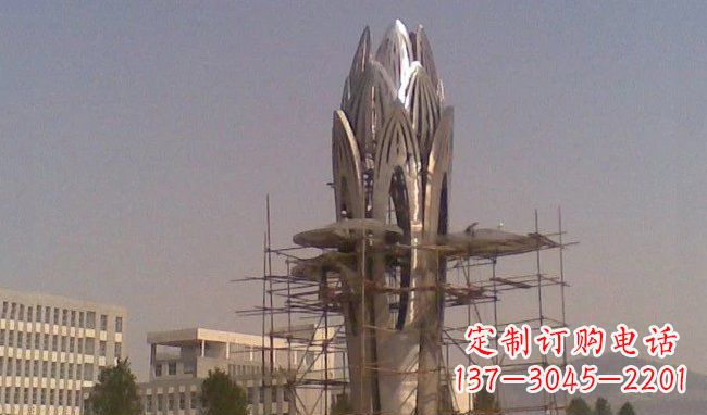 安阳不锈钢花朵火炬雕塑