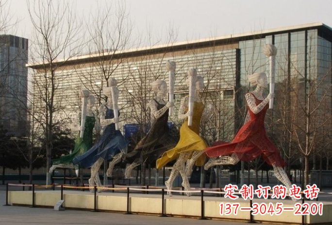 安阳不锈钢火炬手雕塑