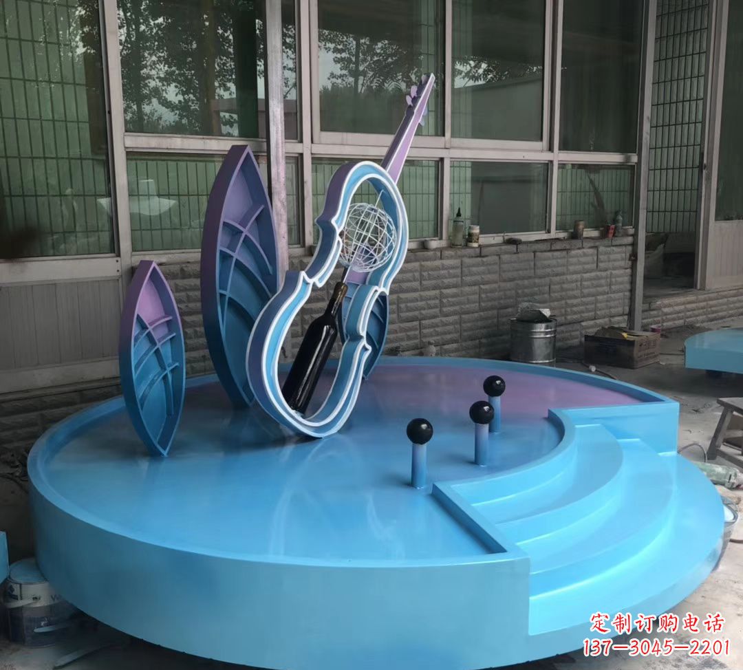 安阳不锈钢景观大提琴雕塑 广场摆件