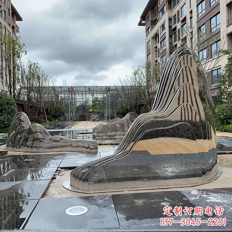 安阳不锈钢镜面抽象假山