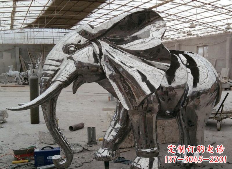 安阳不锈钢镜面大象雕塑