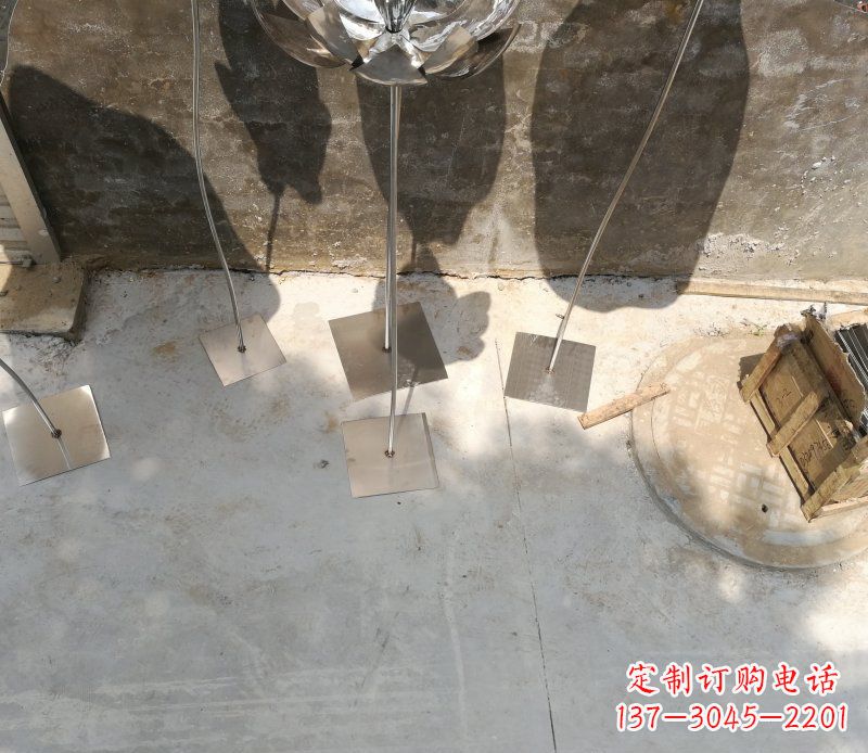安阳不锈钢莲花荷叶酒店大厅景观雕塑