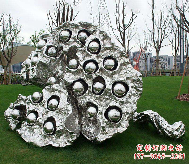 安阳不锈钢莲蓬植物雕塑