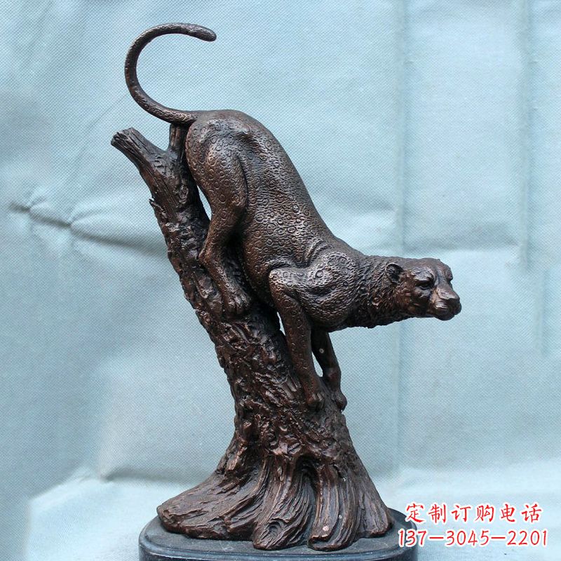 安阳不锈钢猎豹雕塑