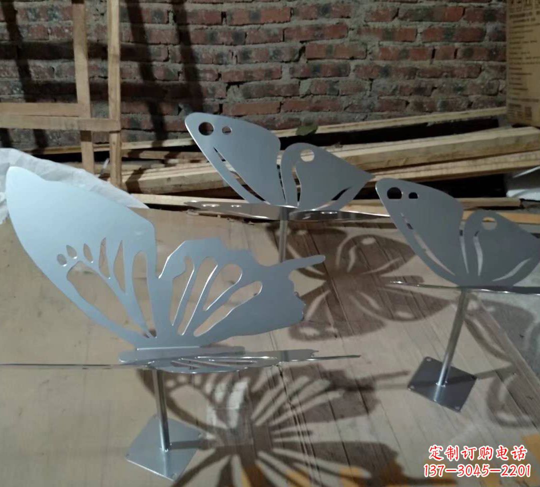 安阳不锈钢镂空蝴蝶景观雕塑12