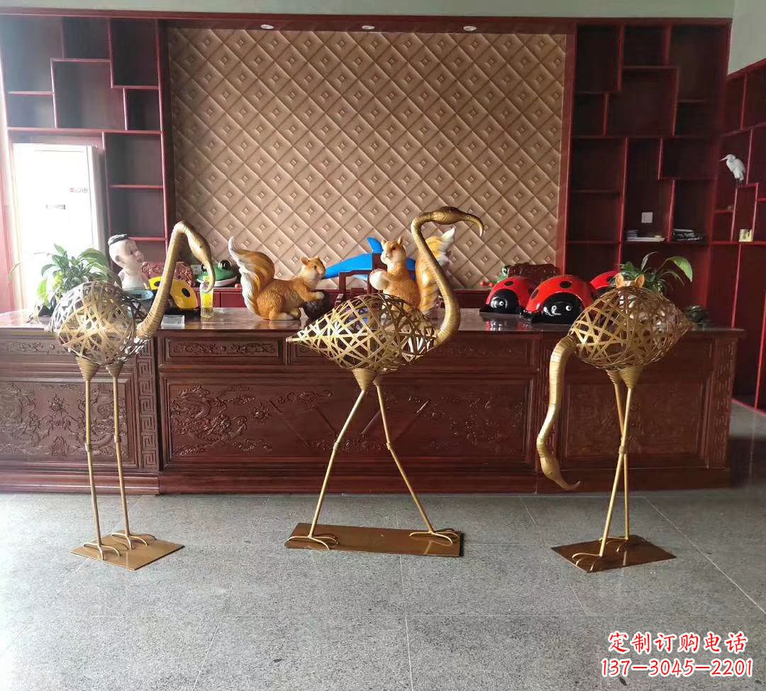 安阳不锈钢镂空火烈鸟雕塑