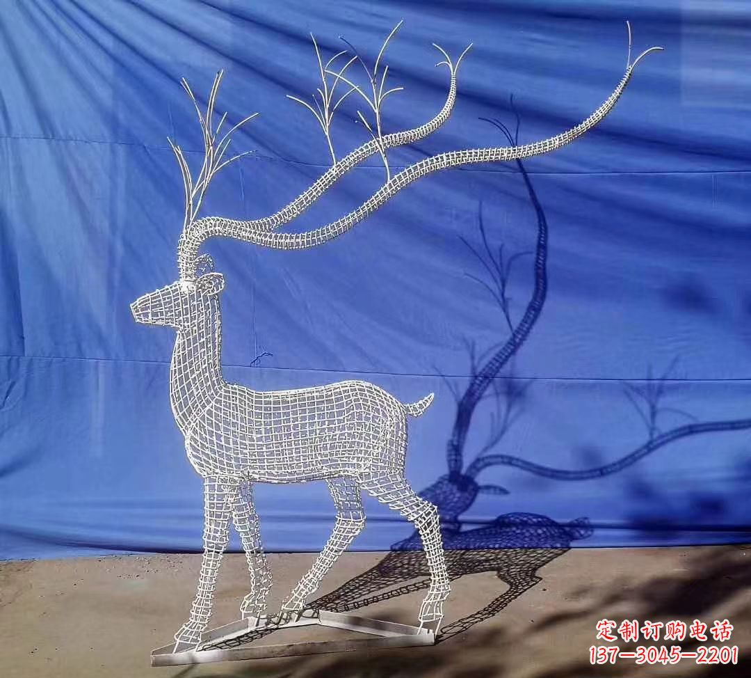 安阳不锈钢镂空麋鹿雕塑户外摆件广场景观雕塑