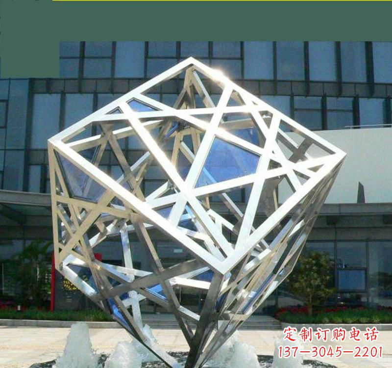 安阳不锈钢镂空魔方雕塑