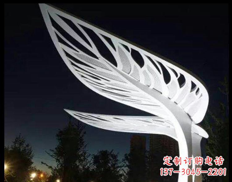 安阳不锈钢镂空树叶小区景观雕塑