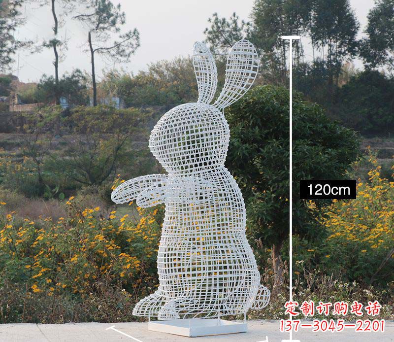 安阳不锈钢镂空兔子雕塑1
