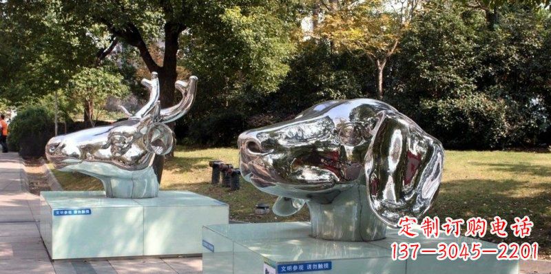 安阳不锈钢鹿和狗头公园雕塑