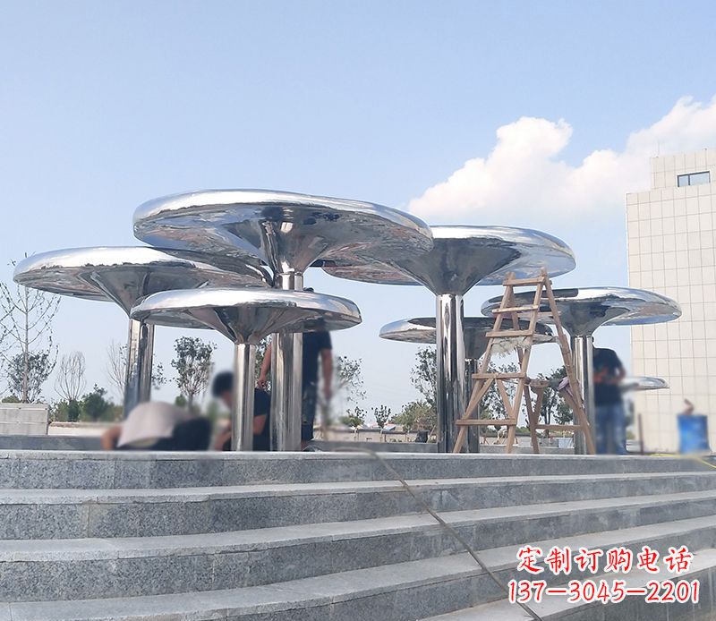 安阳不锈钢蘑菇公园景观雕塑
