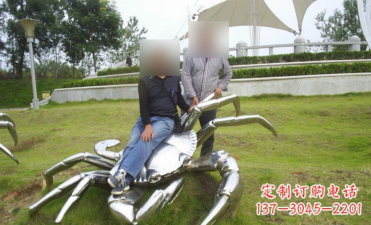 安阳不锈钢螃蟹公园动物雕塑
