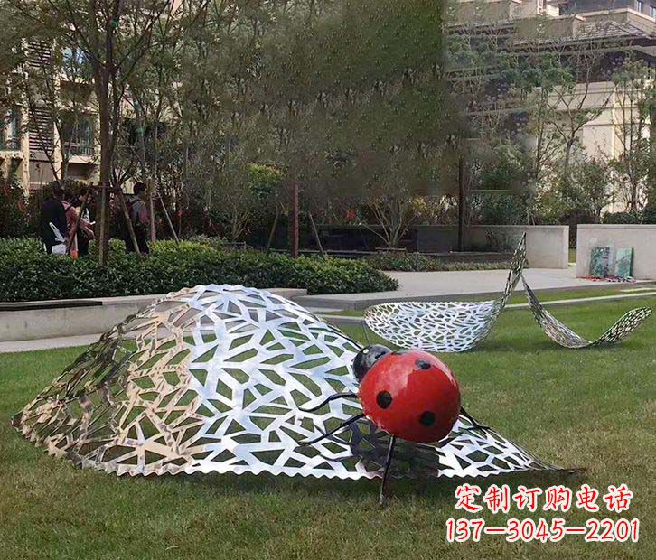 安阳不锈钢瓢虫造型雕塑