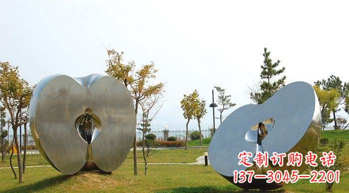 安阳不锈钢苹果雕塑1