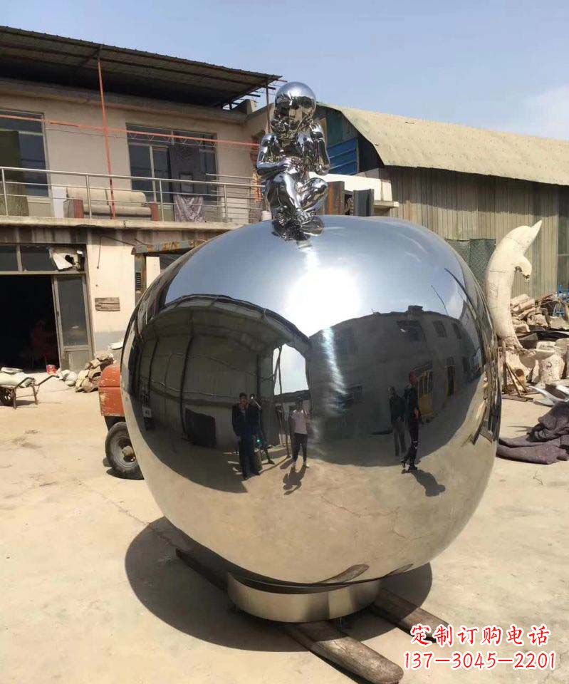 安阳不锈钢苹果造型雕塑