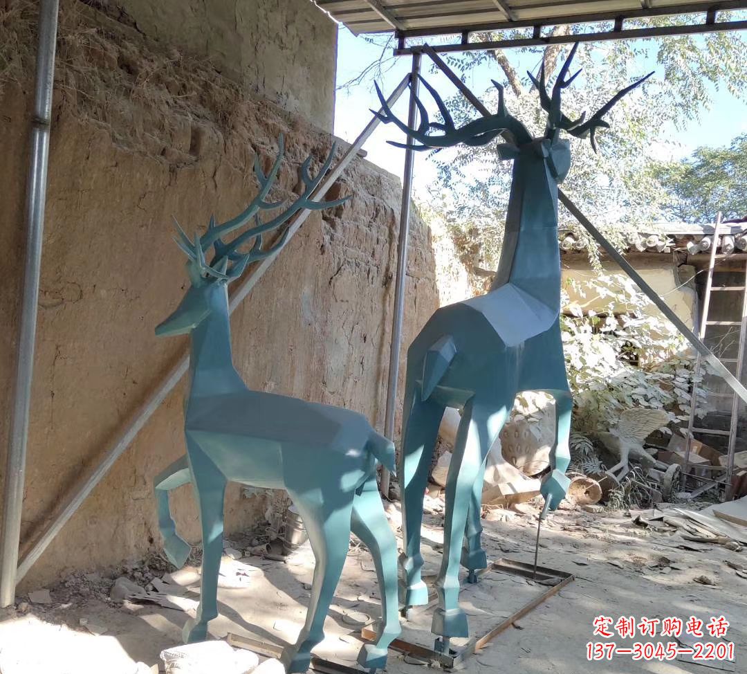 安阳不锈钢切面景观小鹿雕塑