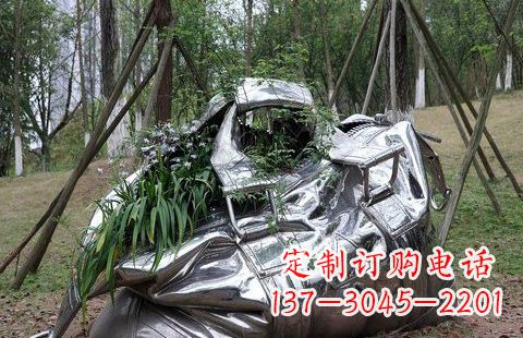 安阳不锈钢手提包雕塑2