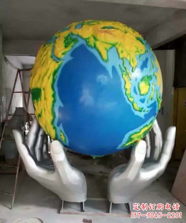 安阳不锈钢手托地球景观雕塑
