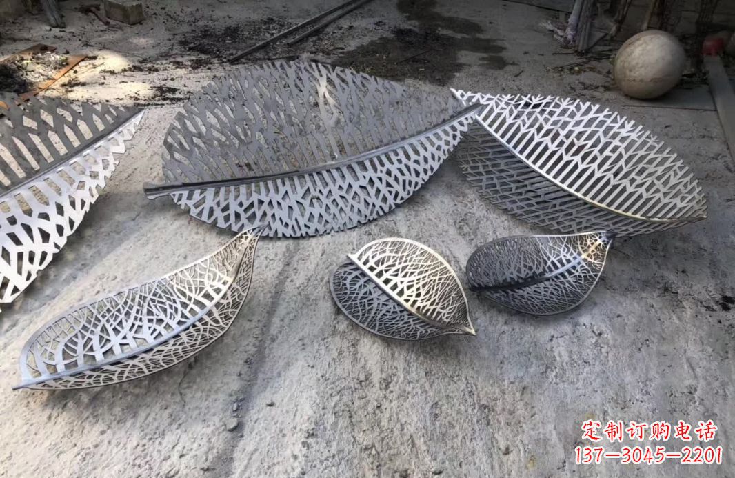 安阳不锈钢树叶景观雕塑12