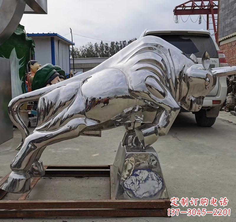 安阳不锈钢拓荒牛雕塑