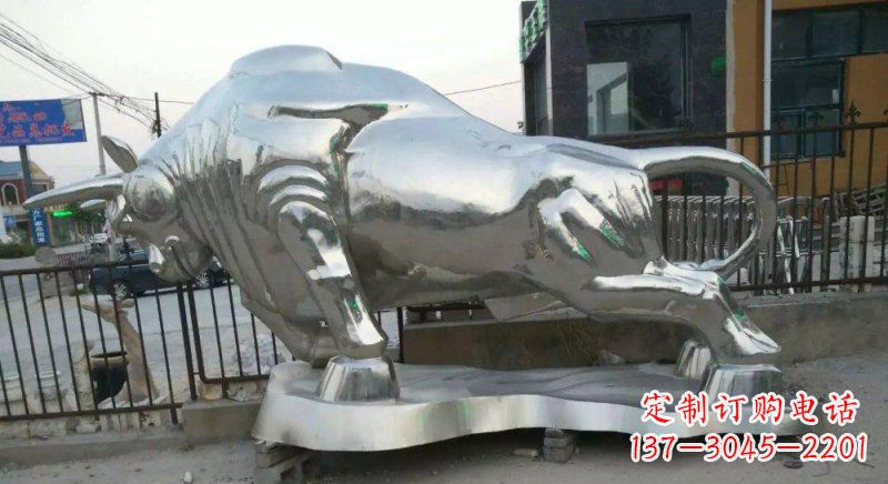 安阳不锈钢拓荒牛公园景观雕塑