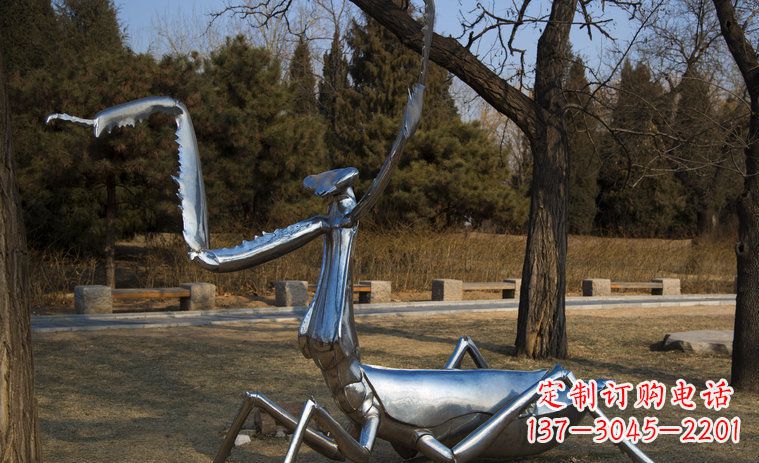 安阳不锈钢螳螂园林景观雕塑