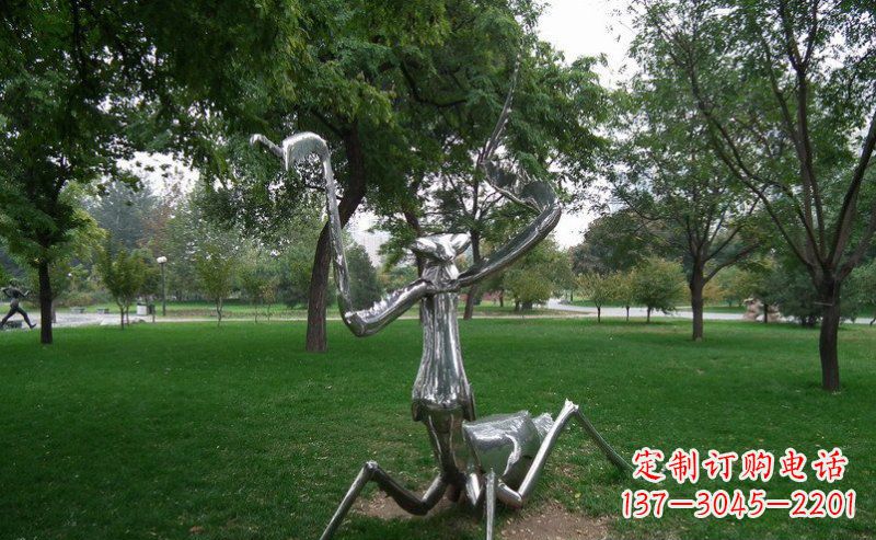 安阳不锈钢螳螂动物雕塑