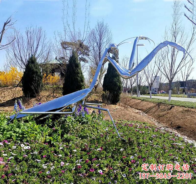 安阳不锈钢现代动物螳螂雕塑