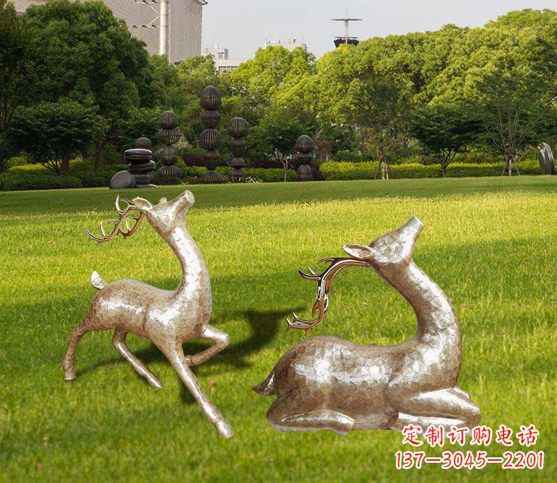 安阳不锈钢小区抽象麋鹿雕塑