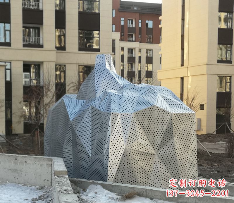 安阳不锈钢小区假山雕塑