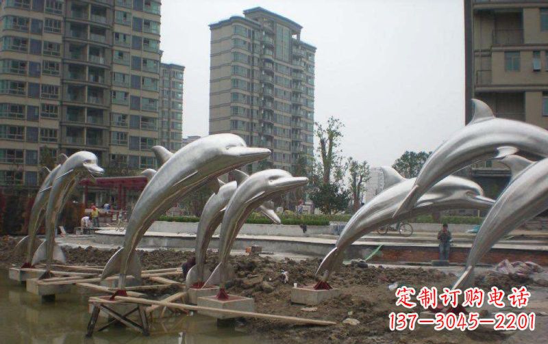 安阳不锈钢小区跳跃的海豚雕塑