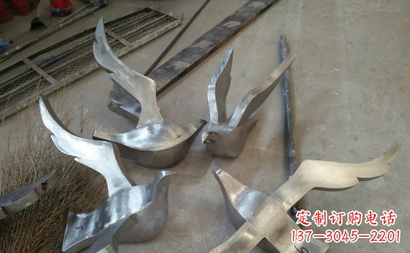 安阳不锈钢小型鸽子雕塑