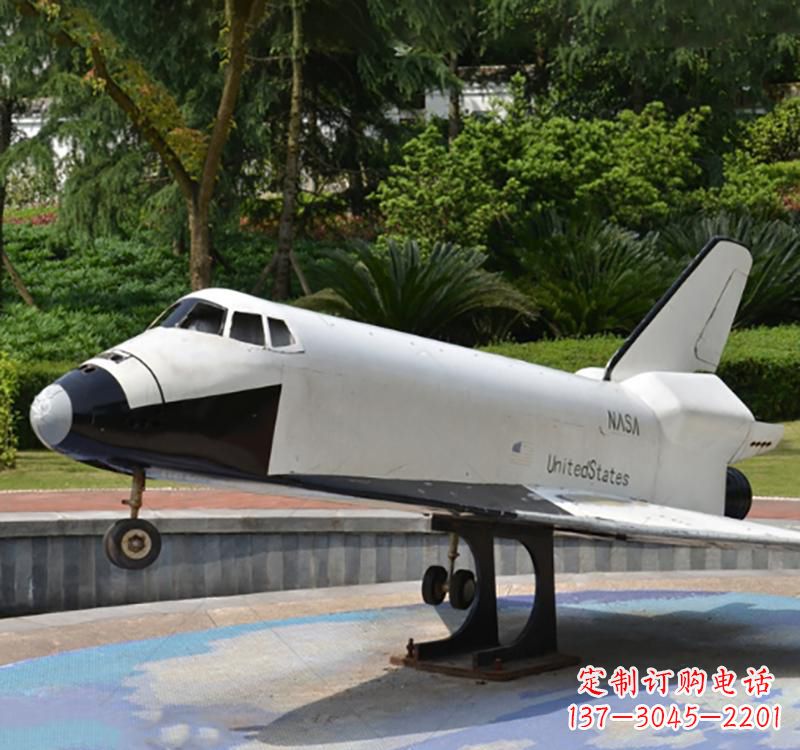 安阳不锈钢园林飞机雕塑