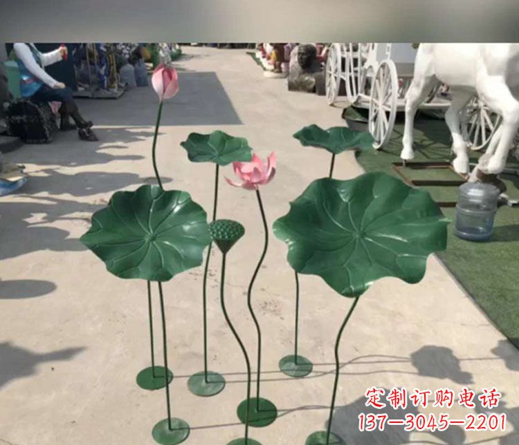 安阳不锈钢园林荷花雕塑