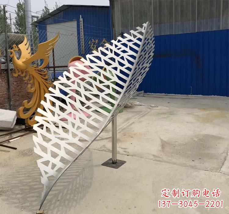 安阳不锈钢园林剪纸树叶雕塑
