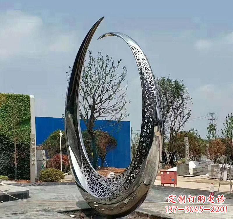 安阳不锈钢圆环创意雕塑