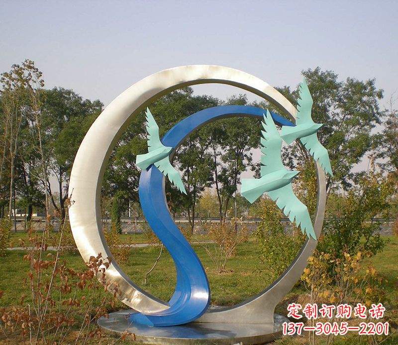 安阳不锈钢圆环公园雕塑