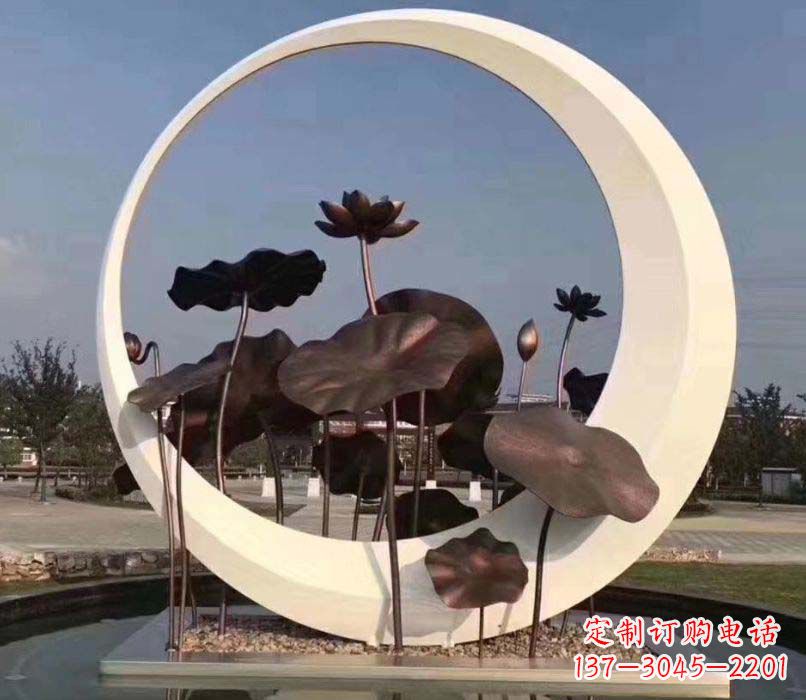 安阳不锈钢圆环荷花景观雕塑