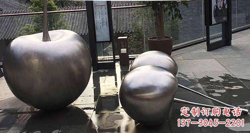 安阳步行街不锈钢樱桃景观雕塑