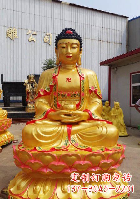 安阳彩绘如来佛像